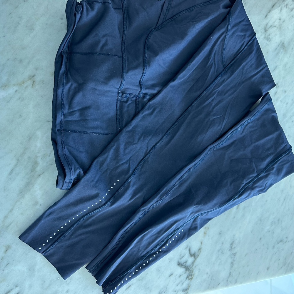Lululemon fast and free size 4 navy